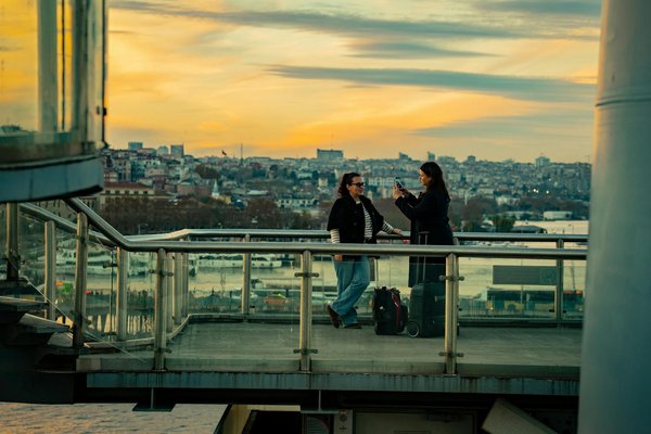 Comment organiser un camping pour une expédition de parapente en haute montagne?